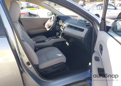 2018 Honda Hr-V Lx z USA, uszkodzony, nr VIN 3CZRU5H36JG701432